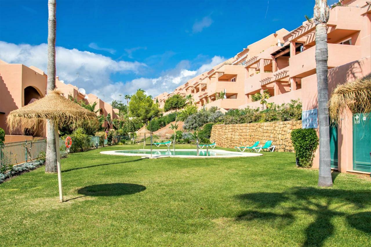 Free One Bedroom Retreat In Elviria มาร์เบยา ภายนอก รูปภาพ